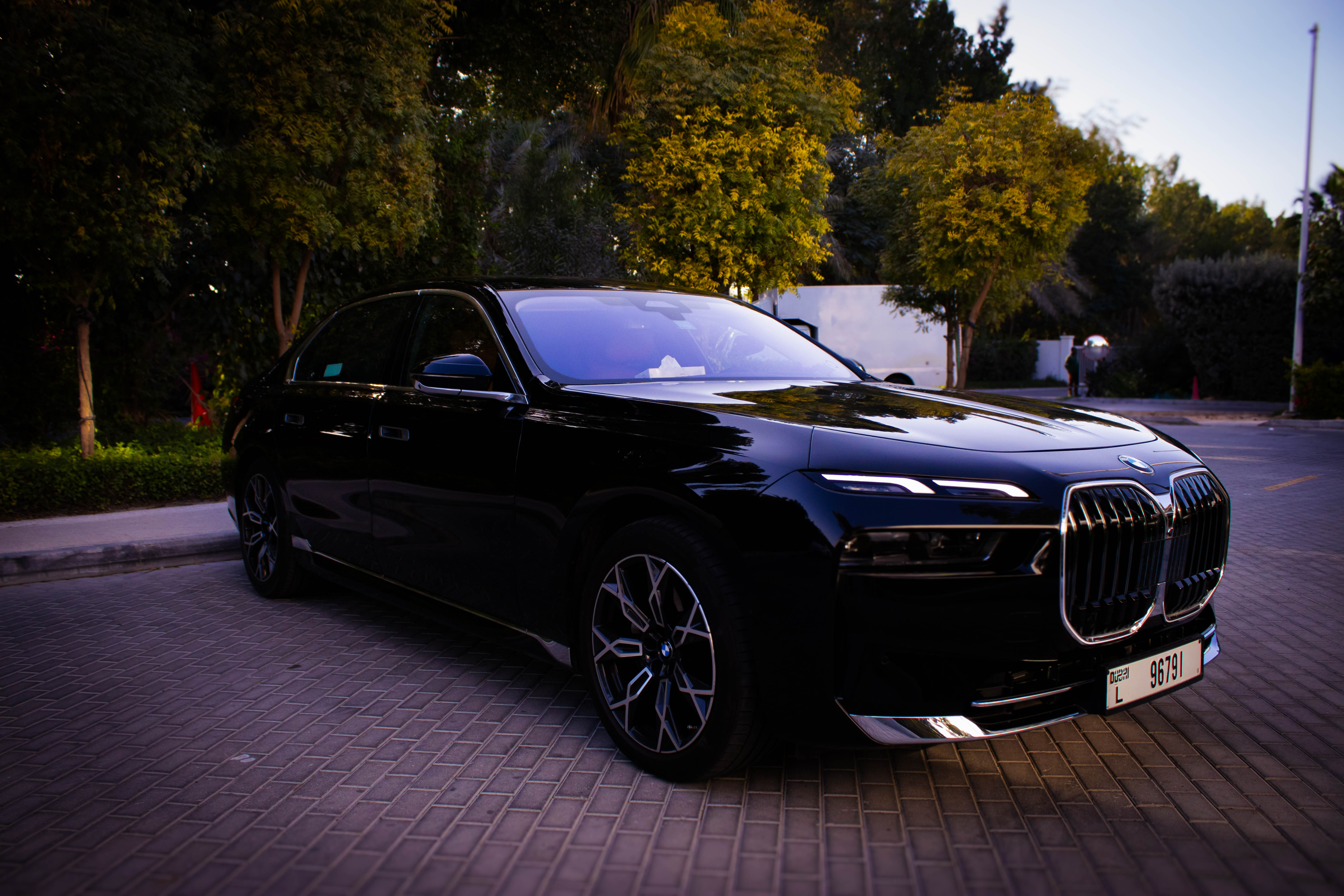 Dubai airport transfer chauffeur service Z Plus Limousine